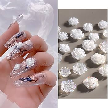 ورد ابيض بارز