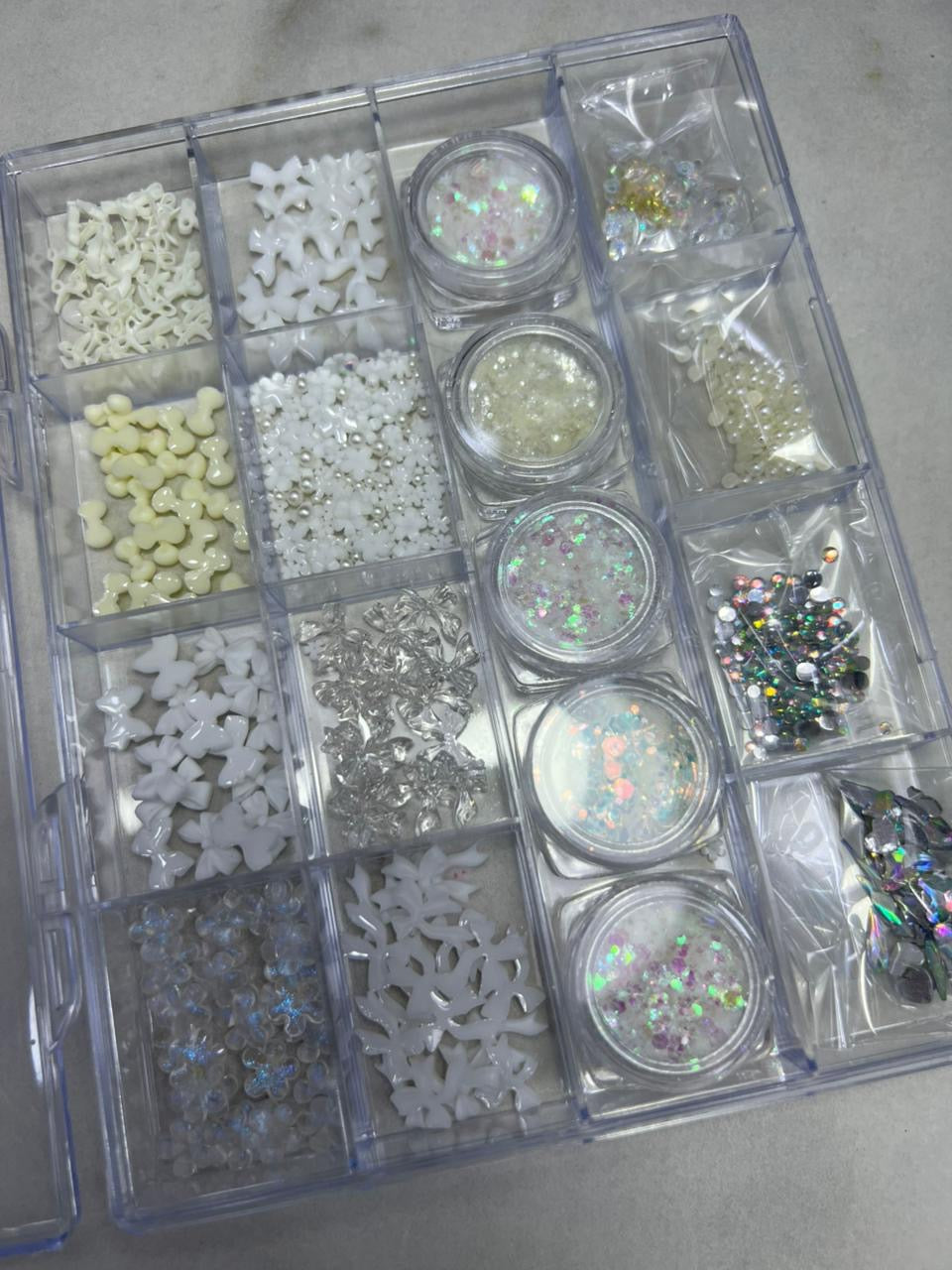 كتاب اكسسوار فيونكه /استراس