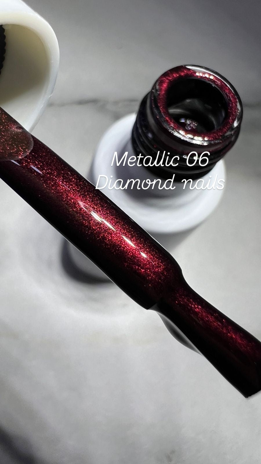 Nova metallic cateye gel/الوان نوفا كريسماس ميتالك
