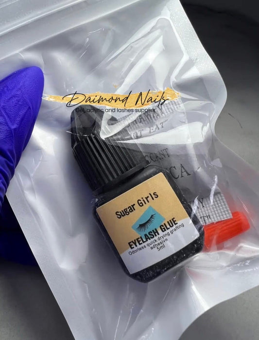 Sugar girl lashes glue